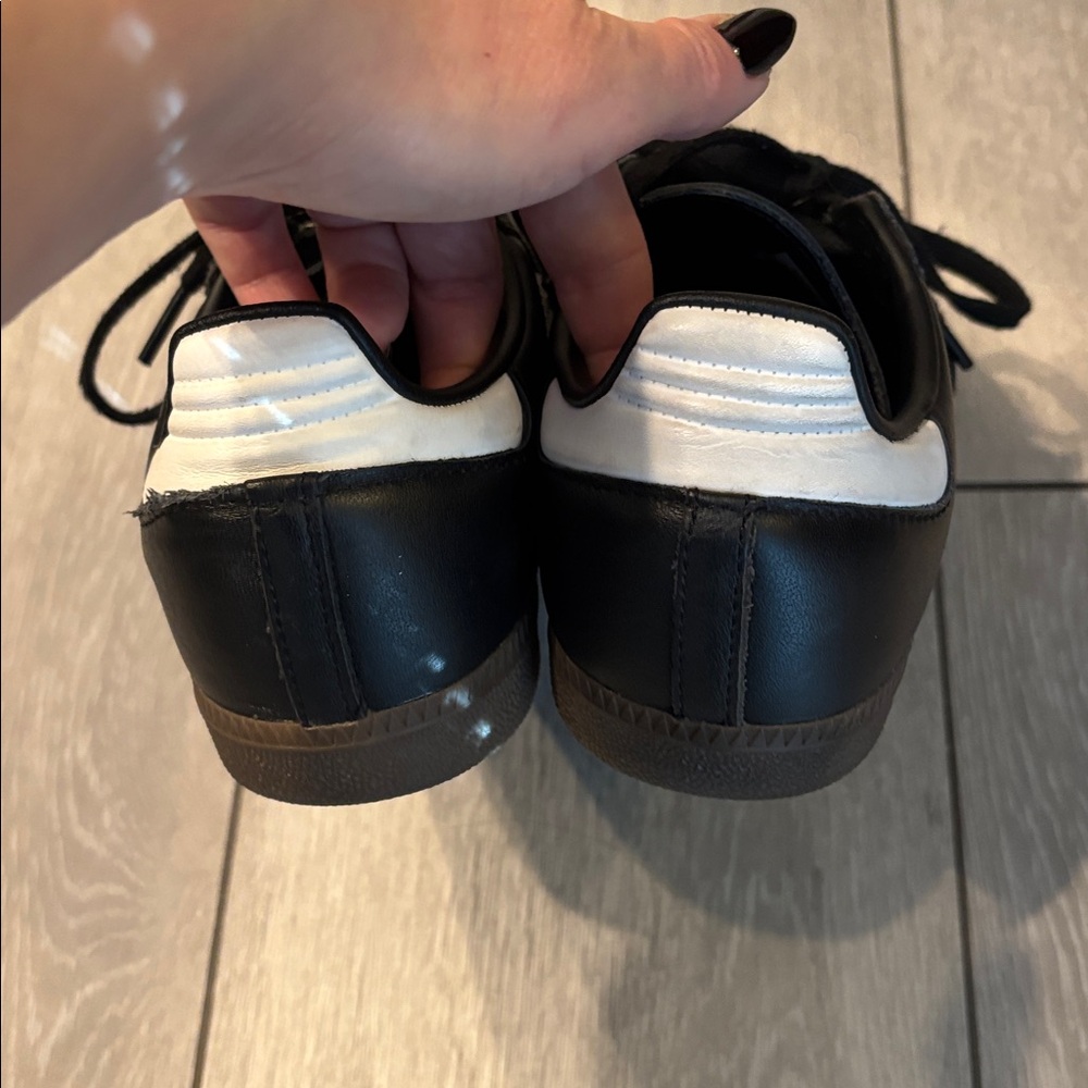 Adidas Women's OG Sambas Black/White/Gum Size 8 - Picture 5 of 7